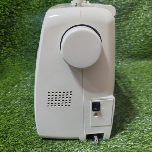 چرخ خیاطی ژانومه دیجیتالی