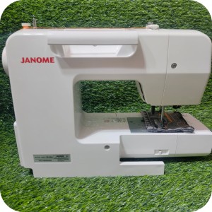 چرخ خیاطی ژانومه JF420