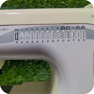 چرخ خیاطی ژانومه Y101