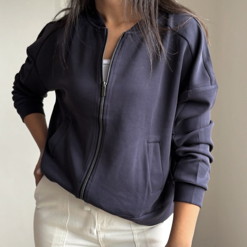 بامبر جکت اویشو