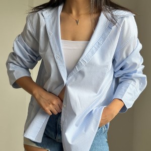 شومیز آبی راه راه