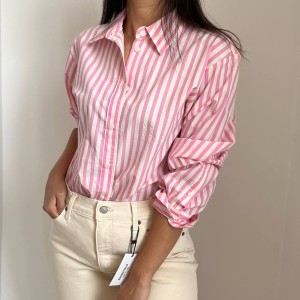 شومیز صورتی راه‌راه