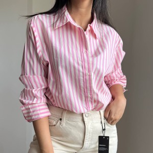 شومیز صورتی راه‌راه