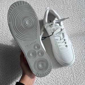 کتانی پول اند بیر