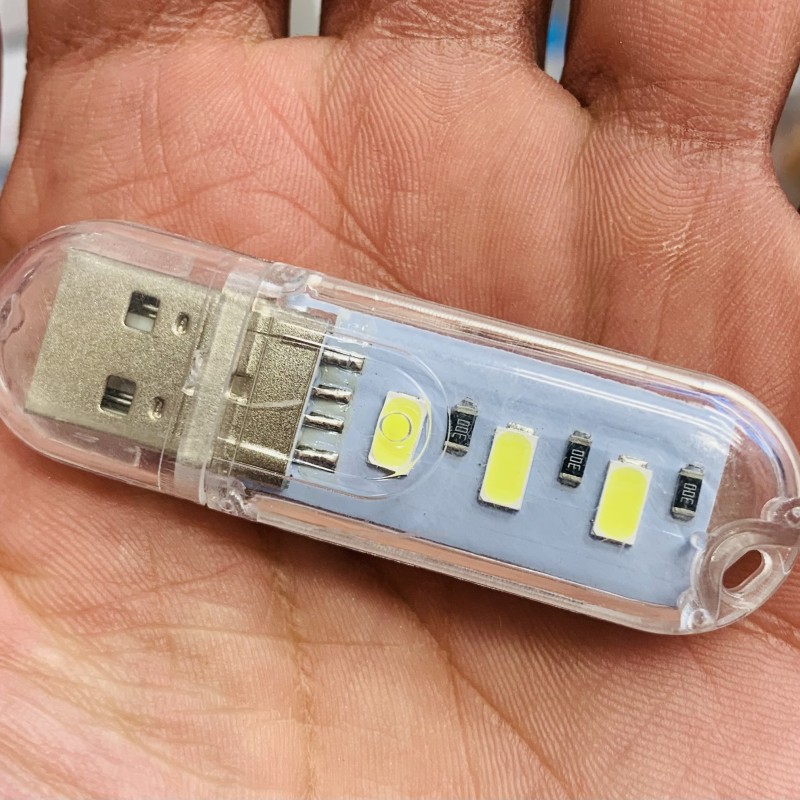 چراغ USB اضطراری