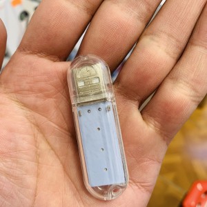 چراغ USB اضطراری