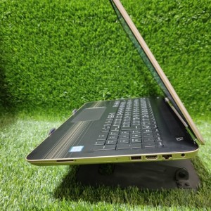مک بوک پرو 13 اینچ Core i7 رم 16 SSD 1TB