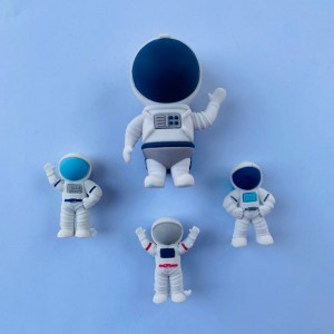 پاکن فضانورد فانتزی