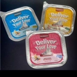 ووم گربه پت مترو در سه طعم سالمون،مرغ،تن