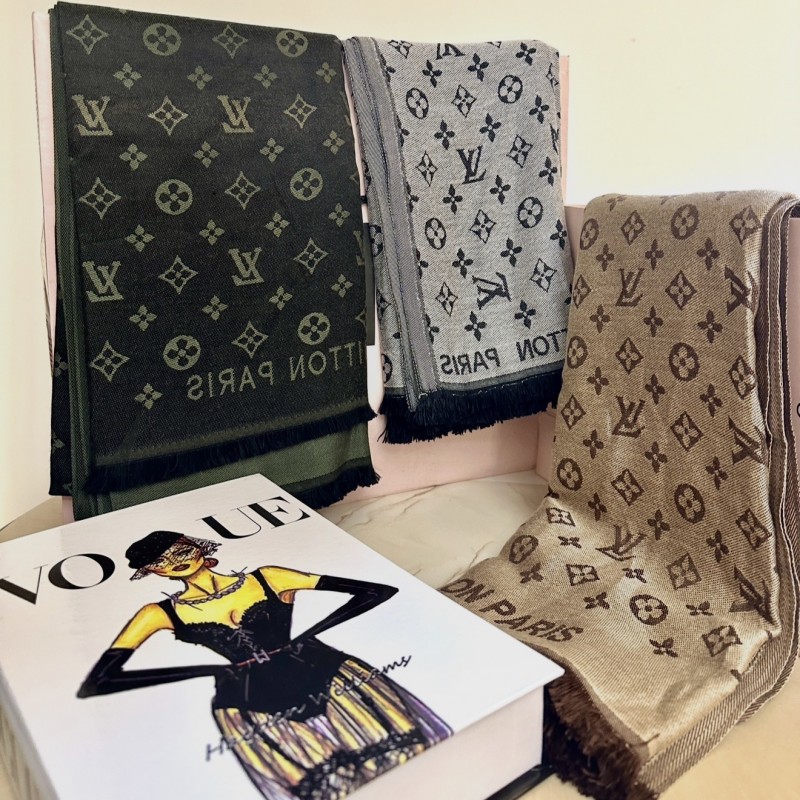 شال louis vuitton