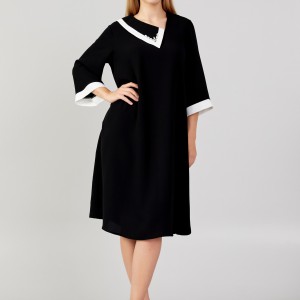 پیراهن مشکی میدی با دیتیل یقه