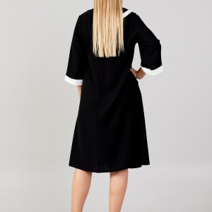 پیراهن مشکی میدی با دیتیل یقه