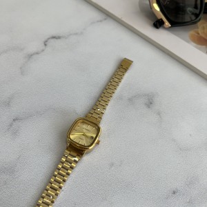 ساعت مچی کاسیو casio زنانه چهار گوش استیل رنگ ثابت کیفیت درجه یک