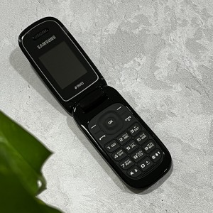 گوشی تاشو سامسونگ مدل SAMSUNG GT-E1272 دو سیم | (رجیستری با کد فعالسازی و قابلیت انتقال مالکیت) (گارانتی 7 روز سلامت کالا تست و تعویض)