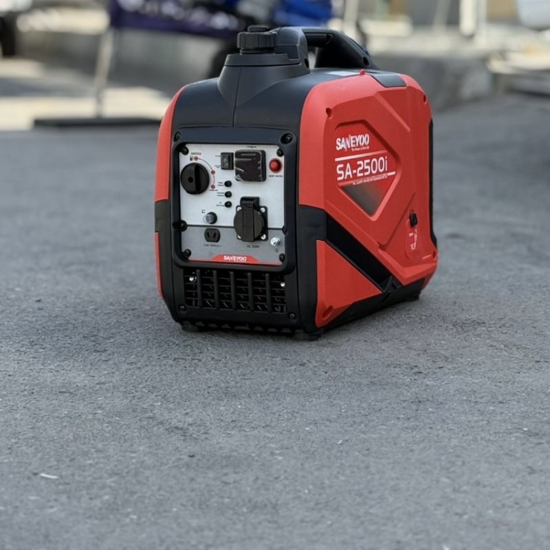 موتور برق سایلنت ۲/۲ کیلووات سانیو مدل SA2500i | ژنراتور بنزینی کم‌صدا و اینورتر حرفه‌ای