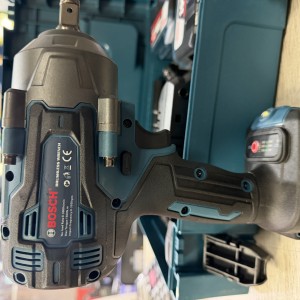 بکس شارژی ۱۵۰۰ نیوتن‌متر بوش Bosch مدل 199V | دو باتری لیتیومی + شارژر + ست ۵ بکس و سه‌نظام