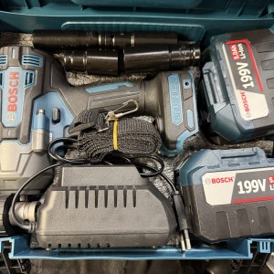 بکس شارژی ۱۵۰۰ نیوتن‌متر بوش Bosch مدل 199V | دو باتری لیتیومی + شارژر + ست ۵ بکس و سه‌نظام