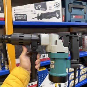 چکش تخریب ۷ کیلویی ماکیتا مدل Mokeeta 0810 – ابزار صنعتی ۱۶۰۰ وات برای بتن و دیوار