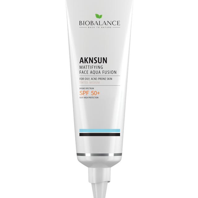 ضد آفتاب مخصوص پوست چرب و جوش دار