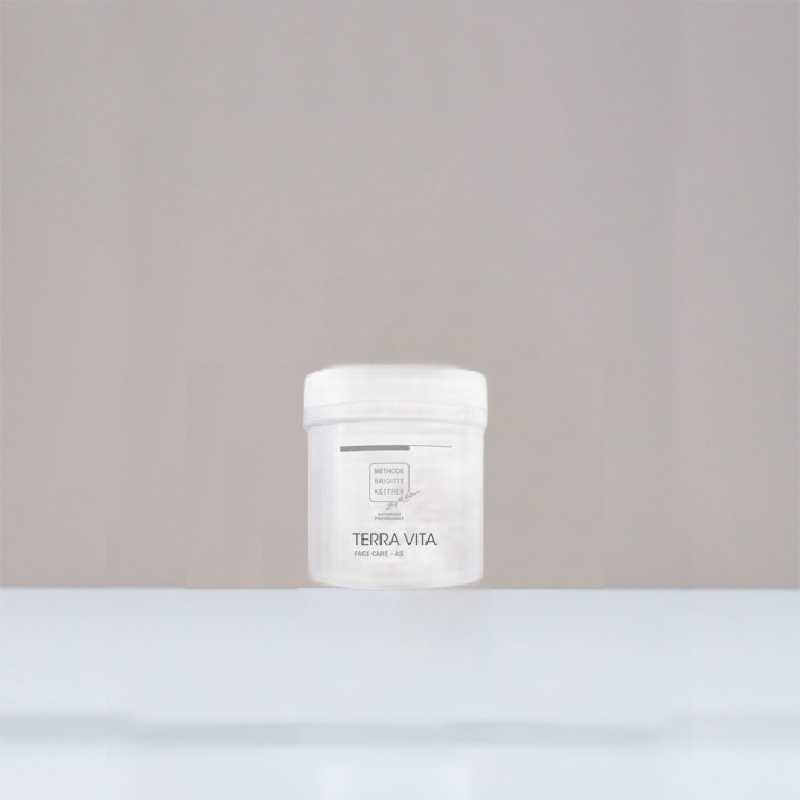 ماسک و اسکراب لایه‌بردار درمانی خاکی MBK مدل Terra Vita – سم‌زدای عمقی ( 500 گرمی)