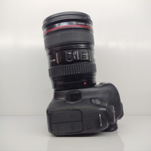 دوربین دست دوم Nikon D7200 Kit 18-140mm f/3.5-5.6 G VR (17000 شات)