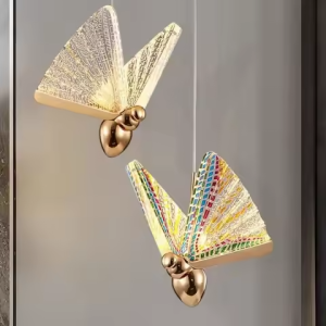 مدرنترین چراغ دیواری پروانه وارداتی برای کنار تختخواب و راهرو و راه پله و اتاقخواب و کودک و مناسب مطب و مهد و بازی کودک با بال های رنگی و شفاف