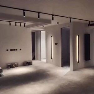 دیوارکوب پرنور با بدنه مشکی -طلایی طرح گوزن و حباب با نور ال ای دی سه حالته