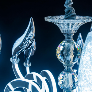 خاصترین لوستر کلاسیک با شاخه های نوری ال ای دی و لامپ خور بسیار پرنور وارداتی 15 شعله به همراه ست دیوارکوب