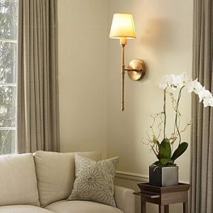 چراغ دیوارکوب شارژی و برقی