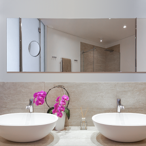 چراغ دیوارکوب شارژی و برقی