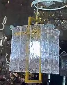 دیوارکوب شارژی کریستالی مدرن با قابلیت استفاده از لامپ شارژی و لامپ معمولی – مناسب پذیرایی و اتاق خواب