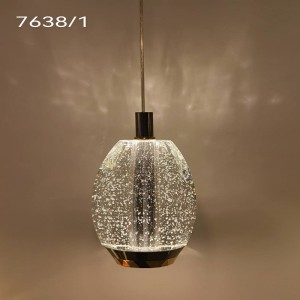 لوکس ترین چراغ آویز مشکی و طلایی به همراه ست دیوارکوب مناسب کنار