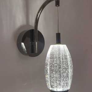 لوکس ترین چراغ آویز مشکی و طلایی به همراه ست دیوارکوب مناسب کنار