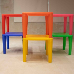 میز کودک پایه باز شو مهر ابعاد 60 در 60