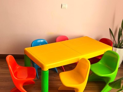 راهنمای خرید میز و صندلی کودک؛ چه مدلی برای کودک مناسب است؟