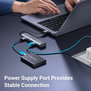 هاب اترنت یوگرین متصل به لپ‌تاپ