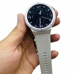 فروش ساعت هوشمند ضدآب کیو‌سی‌وای