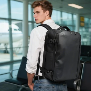 کوله‌پشتی مسافرتی لپ‌تاپ 15.6 اینچ و آیپد 12.9 اینچ ضدآب و ضدسرقت 22 لیتری بنج