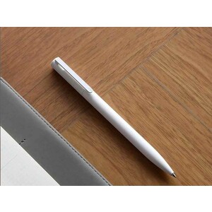 خودکار شیائومی مدل Xiaomi Mi Gel Ink Pen دارای وزن کم