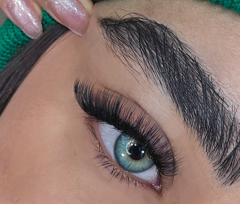 لنز رنگی نوادا گرین (Nevada Green) برند سلنا (Selena)
