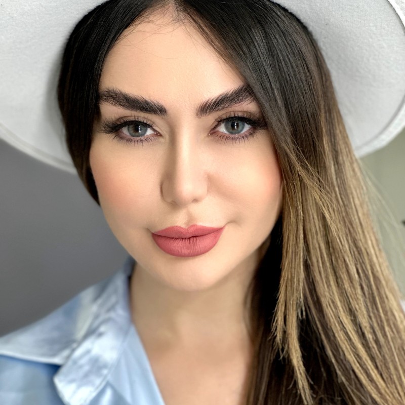 لنز رنگی بلو (Blue) برند مینی آوا (Mini Ava)
