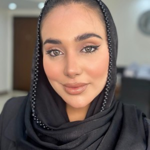 لنز رنگی دارک گری (DARK GRAY) برند یونیک (Unique)