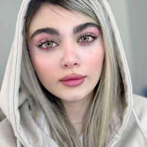 لنز رنگی فلامینگو (Flamingo) برند یونیک (Unique)
