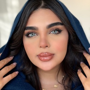 لنز رنگی نچرال بلو (Natural Blue) برند یونیک (Unique)