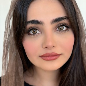 لنز رنگی گلد هیزل (Gold Hazel) برند یونیک (Unique)