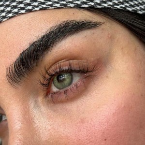 لنز رنگی دیم گری (Dim Gray) برند سلنا (Selena)