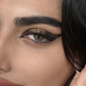 لنز رنگی کیس (kiss) برند جمستون (Gemstone)