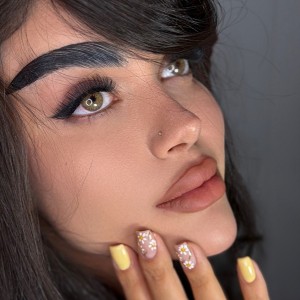 لنز رنگی بریز هازل (Breeze Hazel) برند آماندا (Amanda) فصلی 6 ماهه