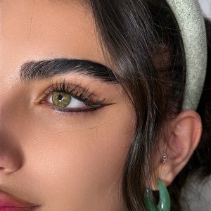 لنز رنگی بریز گرین (Urban Breeze Green) برند آماندا (Amanda) فصلی 6 ماهه
