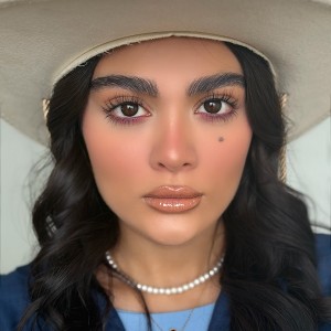 لنز رنگی پیور بلک (Pure Black) برند یونیک (Unique) سالانه